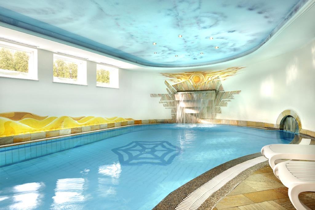 Hotel Ferienwelt Kristall Раурис Экстерьер фото